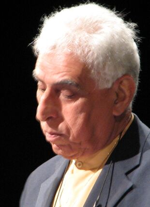 الشاعر العراقي سعدي يوسف سنة 2007